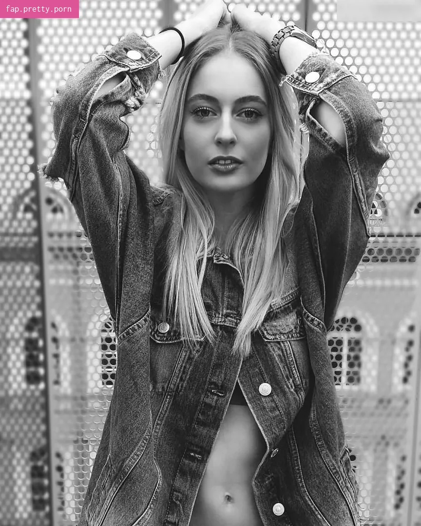 Simona Hartl GNTM 2014 - Photo #26
