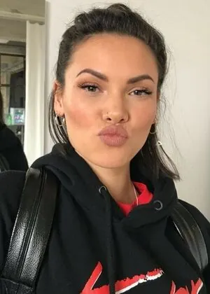 Sinéad Harnett