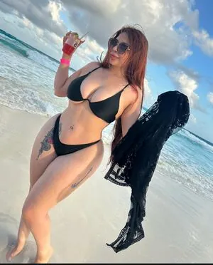 Stephanie Hernandez