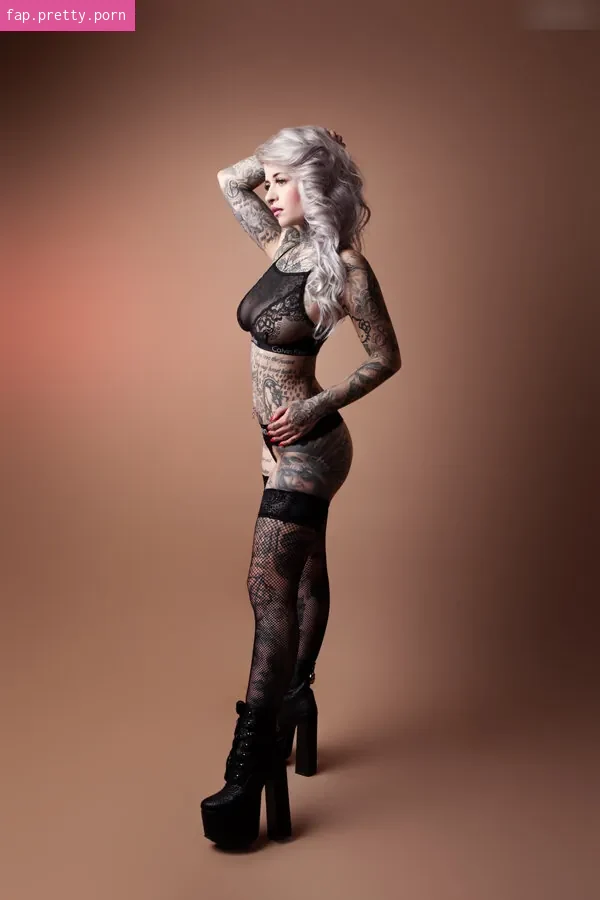 Sandra Inked - Photo #02