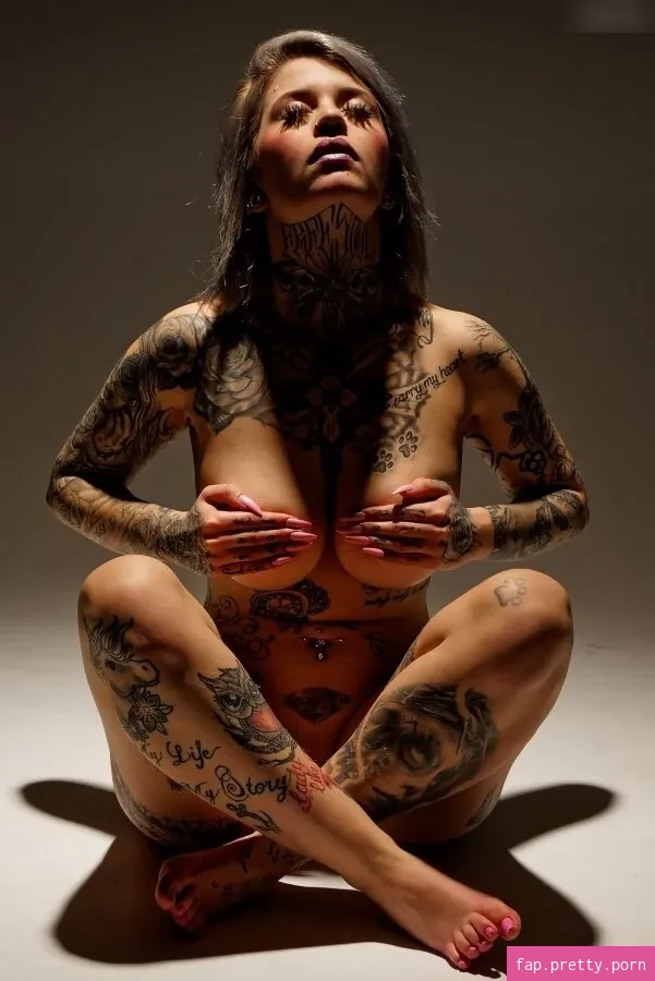 Sandra Inked - Photo #03