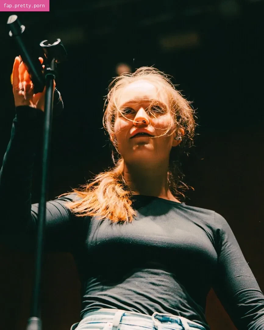 Sigrid - Photo #36