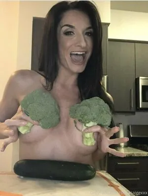 silviasaigexxx