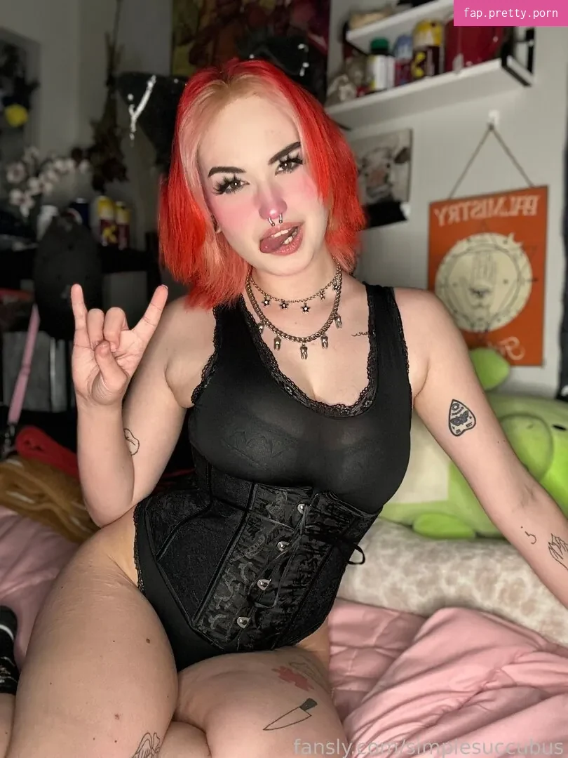simplesuccubus - Photo #01