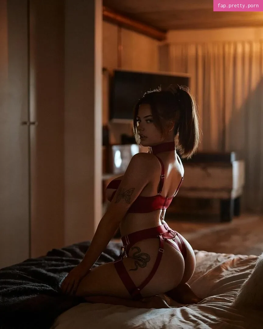 Sarah Jess - Photo #02