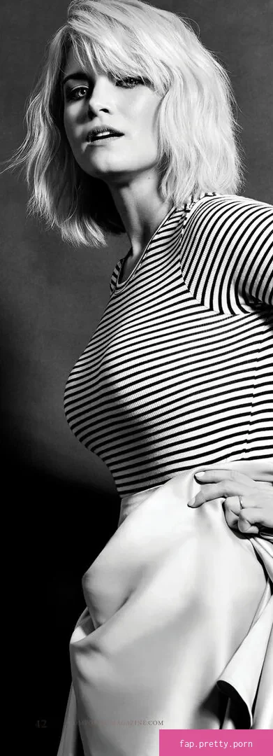 Sarah Jones - Photo #36