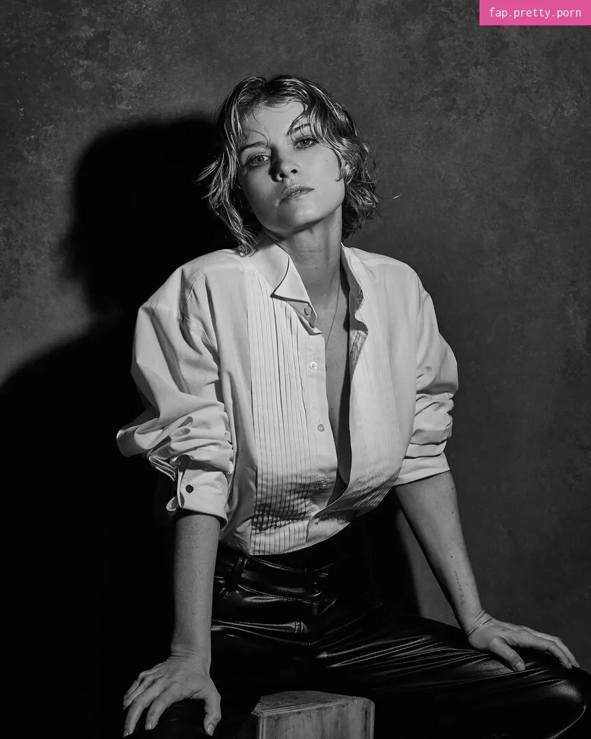 Sarah Jones - Photo #63