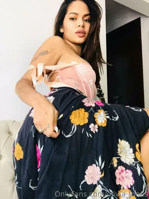 sofia_jones2