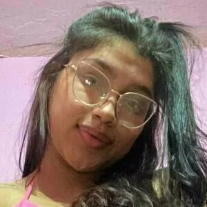 sofie_juggs