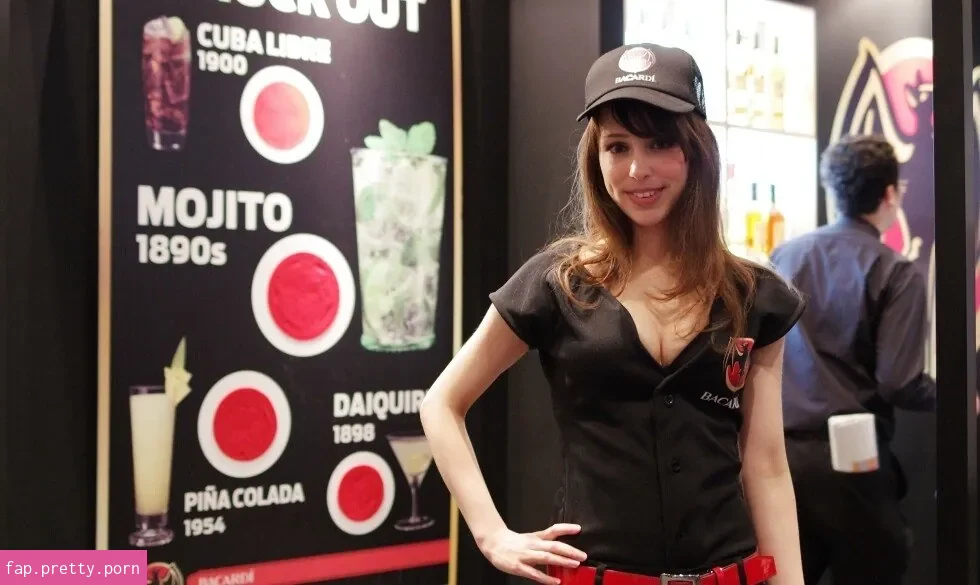 Stefanie Joosten - Photo #51