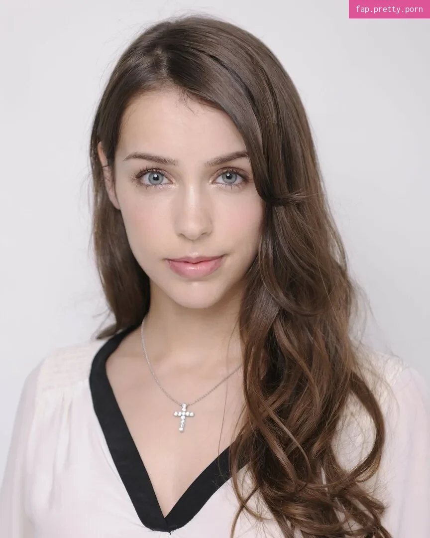 Stefanie Joosten - Photo #71