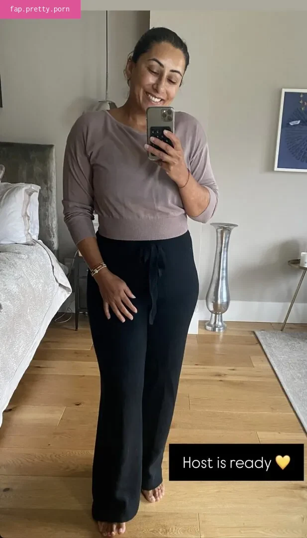 Saira Khan - Photo #34