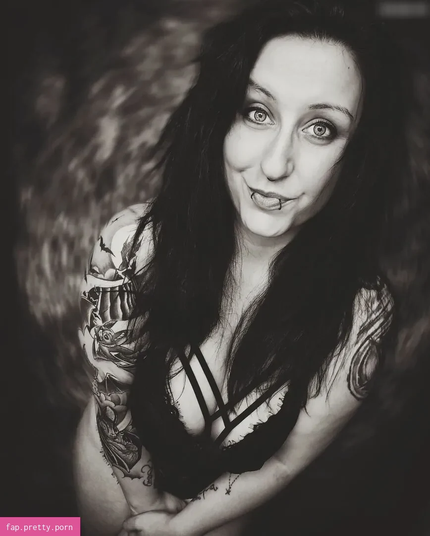 Skelli - Photo #03