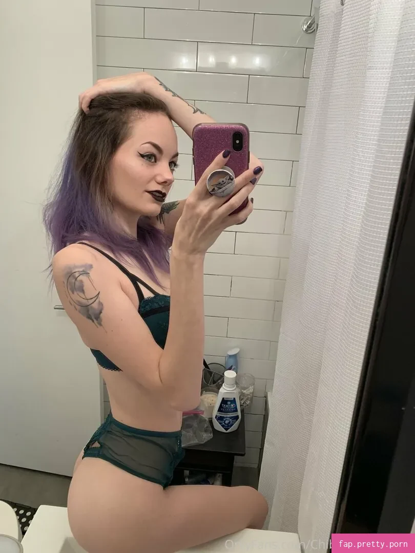 Skylaraynesgray - Photo #18