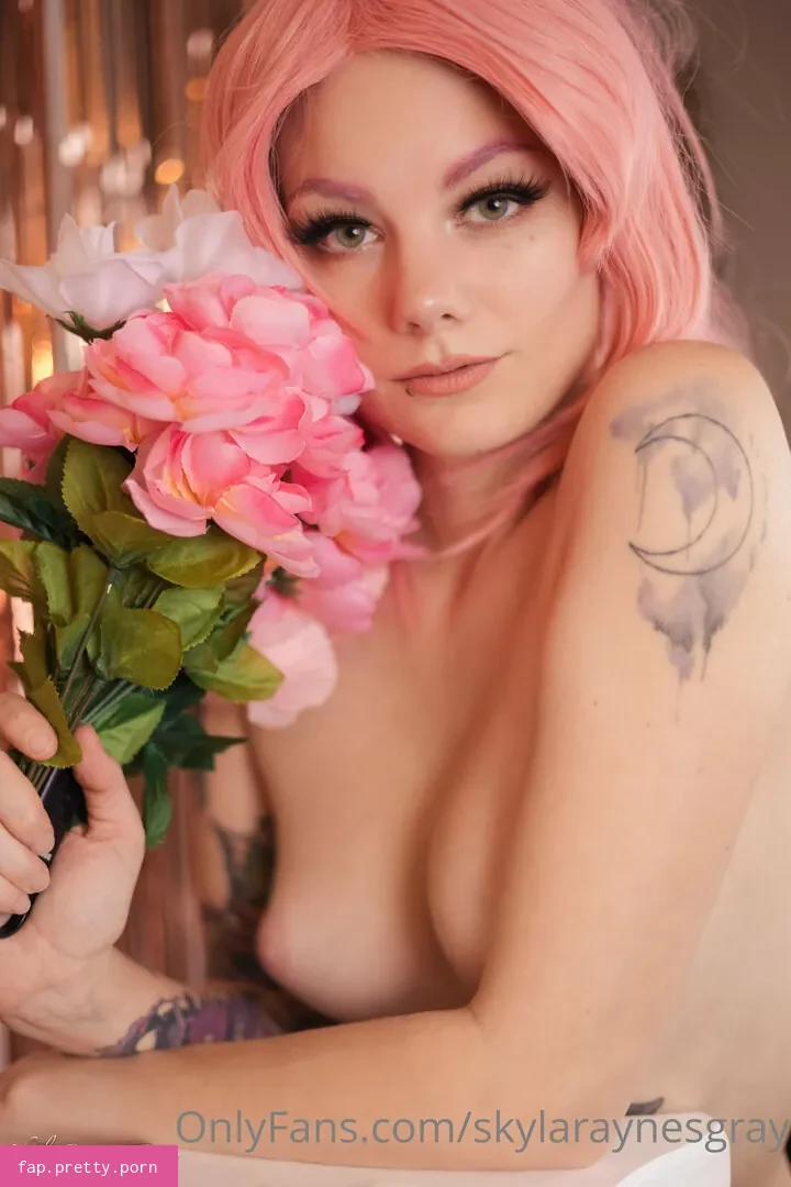 Skylaraynesgray - Photo #62