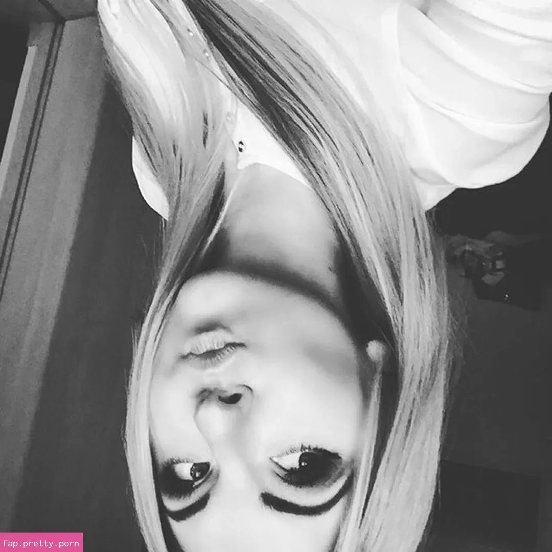 Sara Ladach - Photo #17