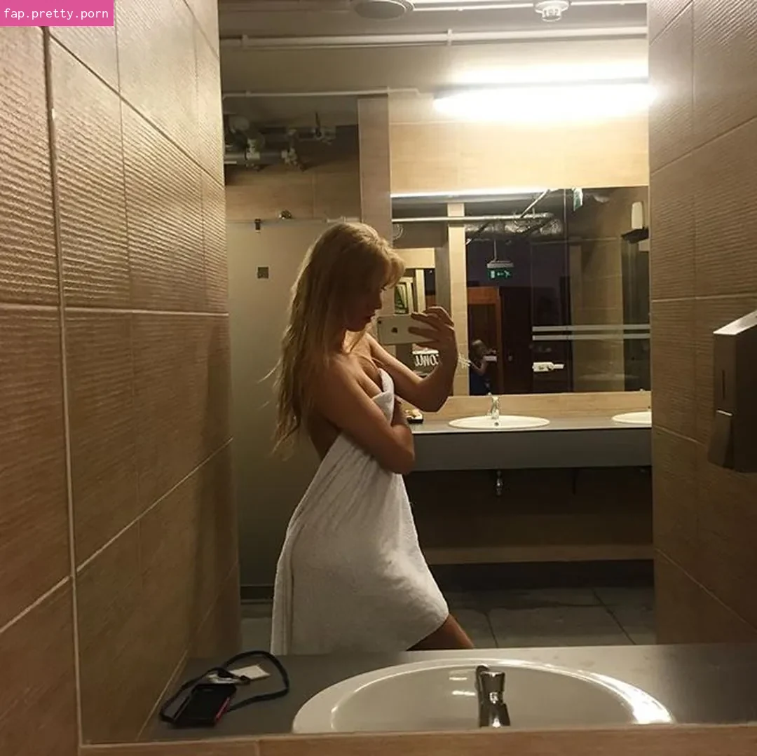 Sara Ladach - Photo #35