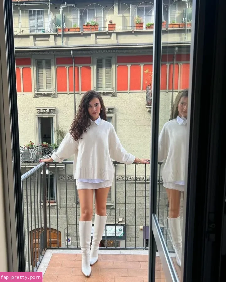 Sara Llamas - Photo #11