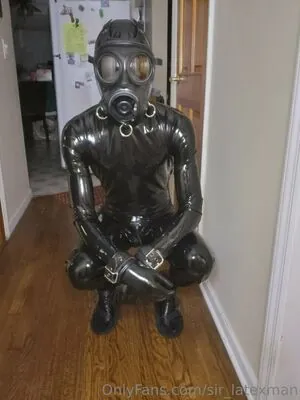 sir_latexman