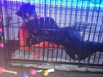 sir_latexman