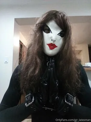 sir_latexman