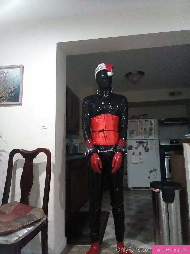 sir_latexman - Photo #18
