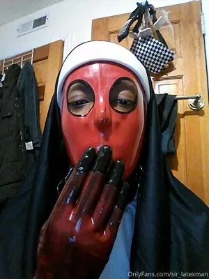sir_latexman