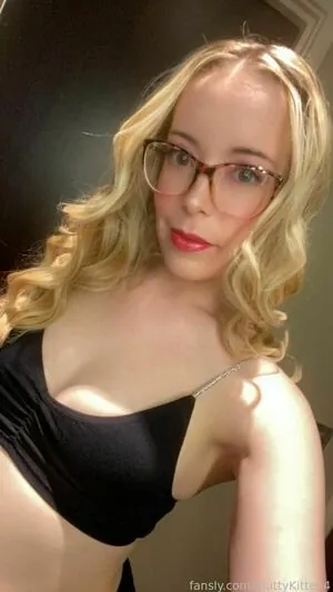 SluttyKitten4