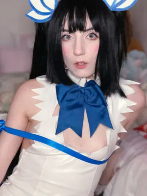 sluttytsundere