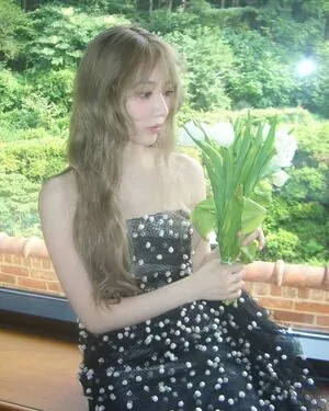 Sakura Miyawaki 宮脇 咲良