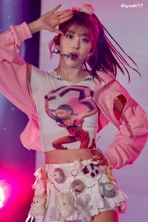 Sakura Miyawaki 宮脇 咲良