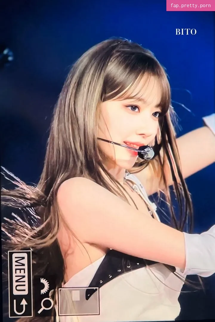 Sakura Miyawaki 宮脇 咲良 - Photo #39
