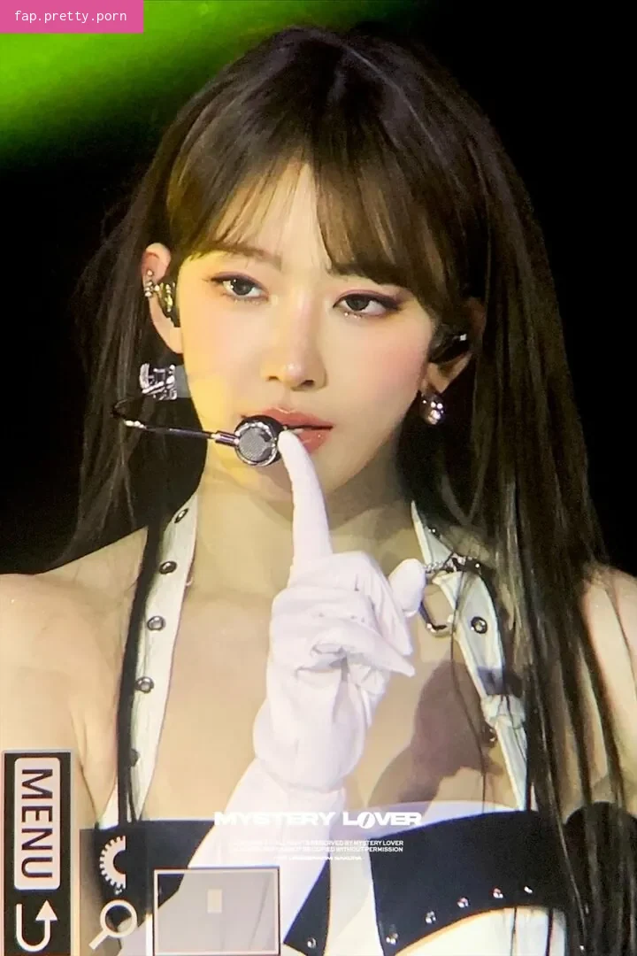 Sakura Miyawaki 宮脇 咲良 - Photo #42