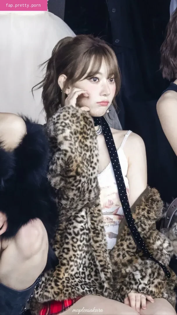 Sakura Miyawaki 宮脇 咲良 - Photo #55