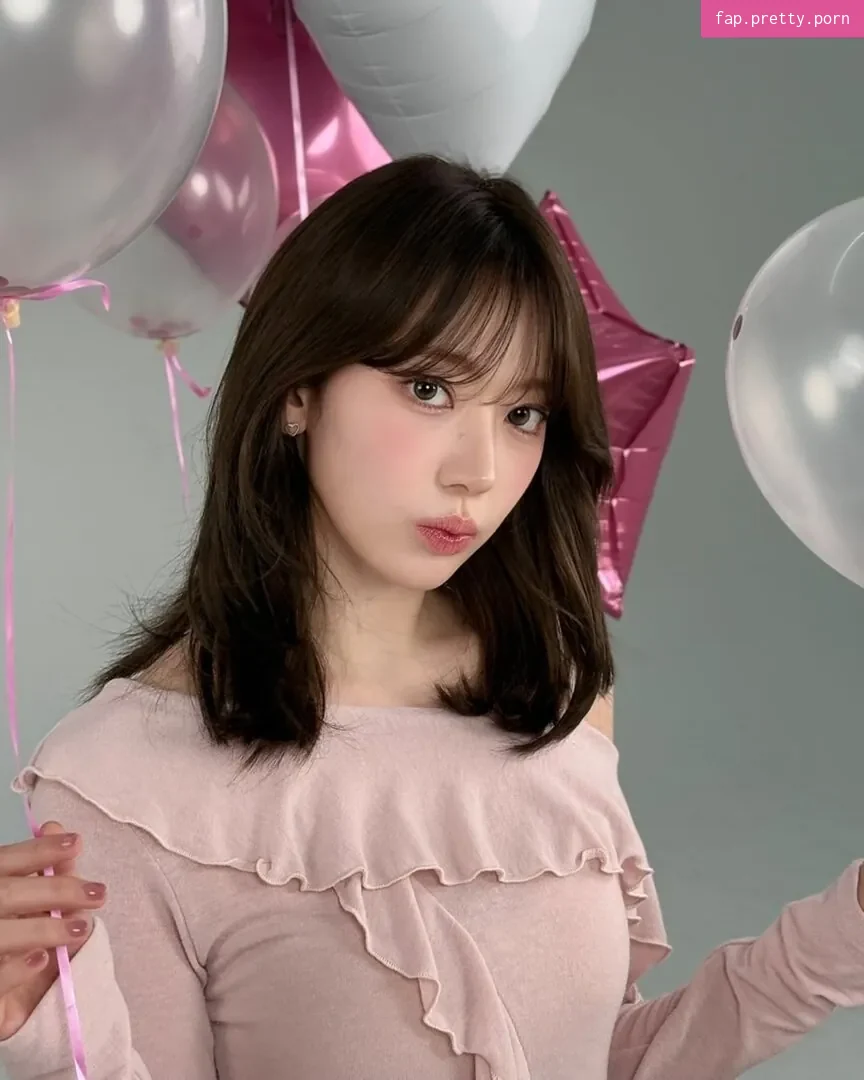 Sakura Miyawaki 宮脇 咲良 - Photo #79