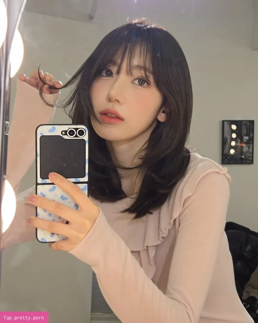 Sakura Miyawaki 宮脇 咲良 - Photo #83