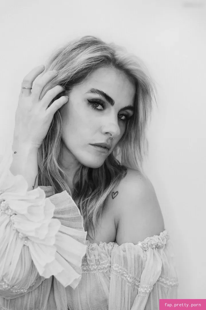 Sarah Mangione - Photo #69