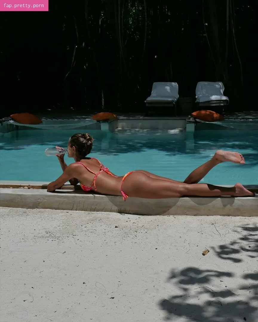 Sasha Meneghel - Photo #07