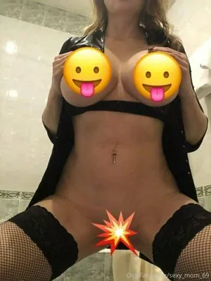 sexy_mom_69