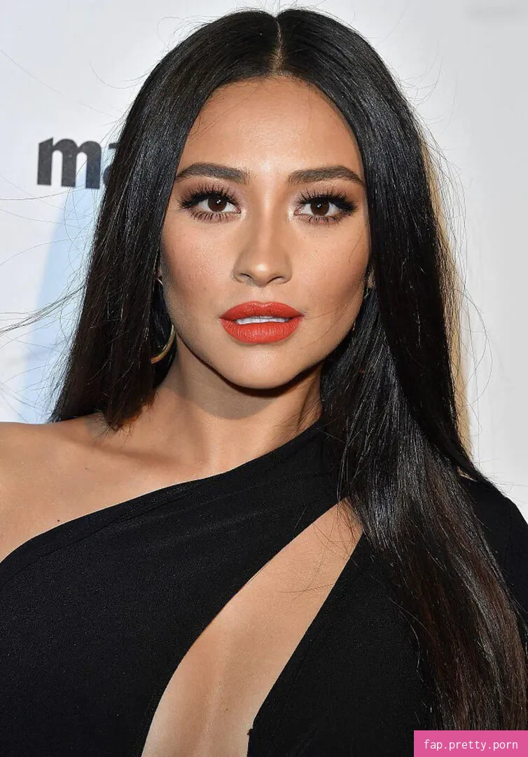 Shay Mitchell - Photo #64