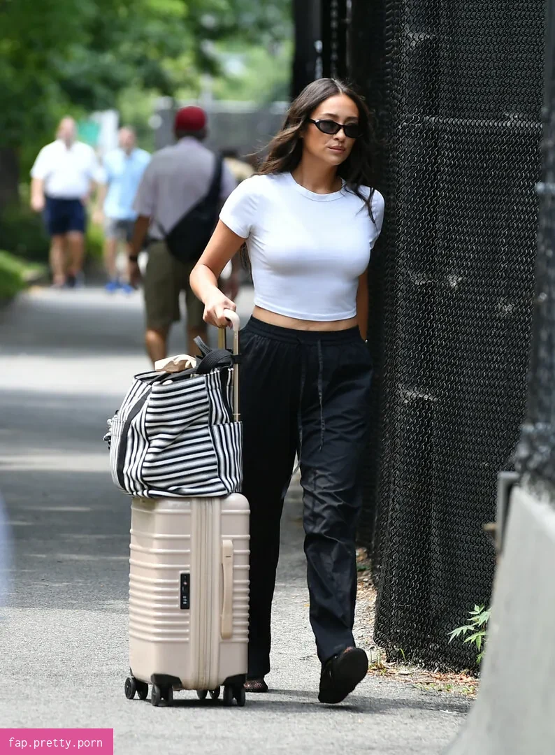 Shay Mitchell - Photo #38