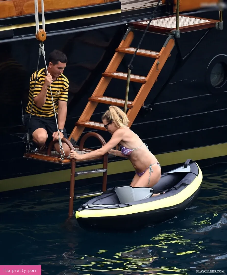 Sienna Miller - Photo #25