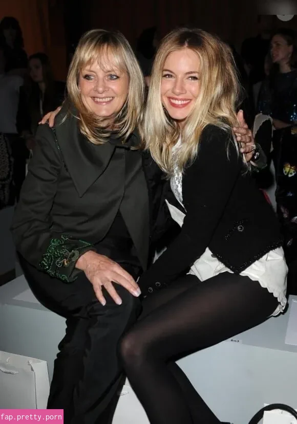 Sienna Miller - Photo #56