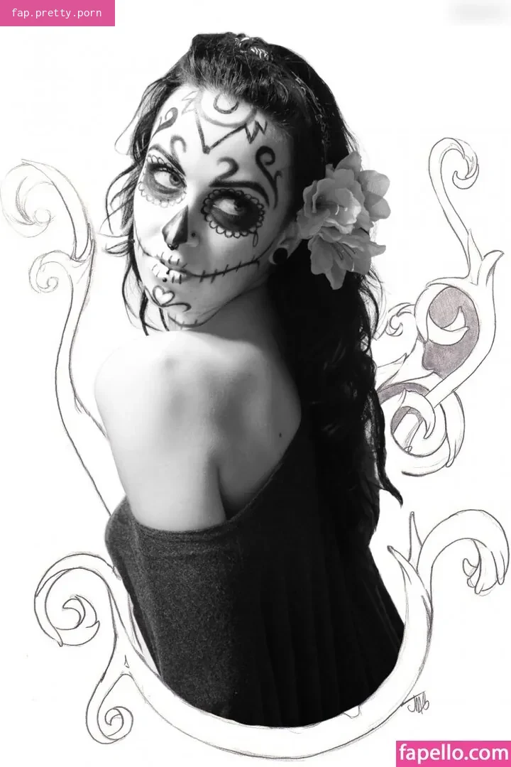 Sina Minou - Photo #32
