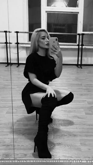 sinful_monro_vip