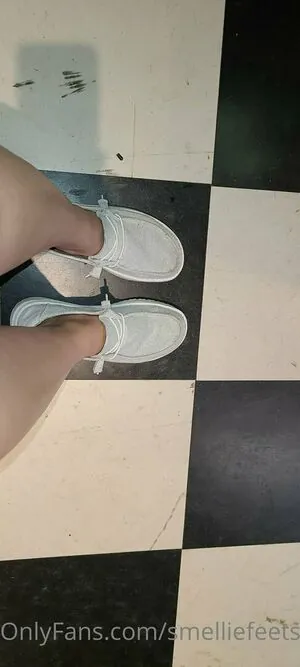 smelliefeetsweetie