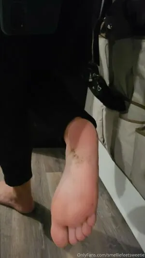 smelliefeetsweetie