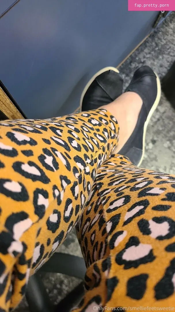 smelliefeetsweetie - Photo #54