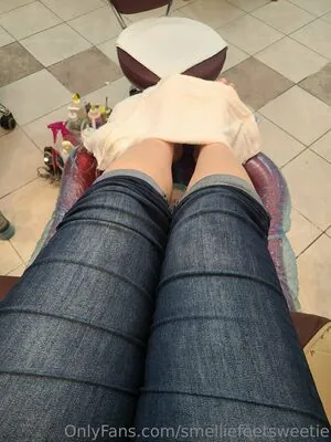smelliefeetsweetie