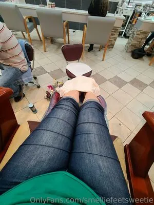 smelliefeetsweetie